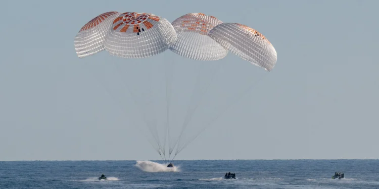 287일 ‘ISS 난민’ 우주인들 무사 귀환