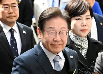 [속보] 법원 “이재명 ‘김문기 몰랐다’ 허위 사실 공표 처벌 못 해”