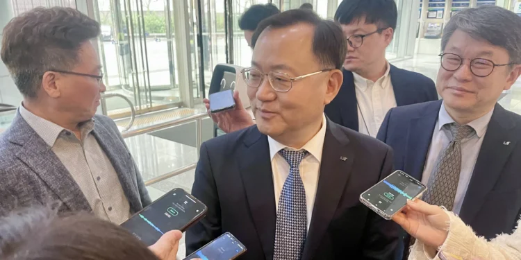 LS, 중복상장 우려에도 IPO 강행 의지… 주주들 “개·돼지 취급”