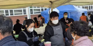 ‘90도’ 고개 숙인 백종원…“그냥 두고 볼 수 없다” 안동 달려간 이유