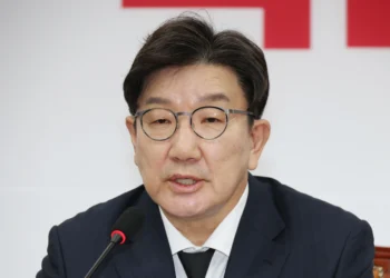 권성동 “‘내각 총탄핵’ 민주 초선·이재명·김어준 등 72명 내란죄 고발”