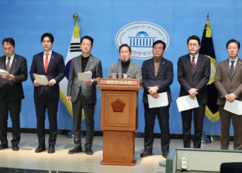 與 “예비비 시급” 野 “예산으로 충분”… 10조원 추경 현실화까지 ‘산 넘어 산’