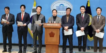 與 “예비비 시급” 野 “예산으로 충분”… 10조원 추경 현실화까지 ‘산 넘어 산’