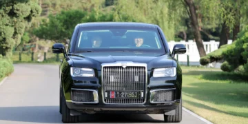 모스크바서 ‘푸틴 의전용’ 리무진 폭발… 암살 시도 의혹