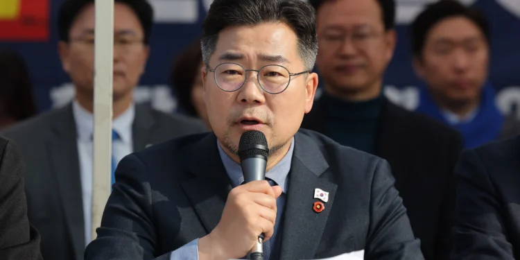 박찬대 “상법 거부한 한덕수, 나라 망치는 청개구리”