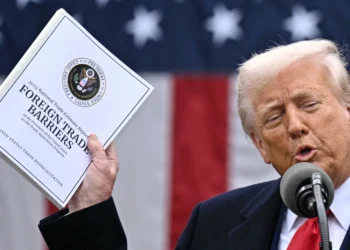 트럼프, 한국에 상호관세 25% 부과… 중국 34%·일본 24%·EU 20%