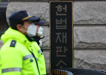 헌법재판관 8명 전원 출근 완료…오전 평의 예정