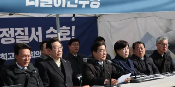 “한덕수 못 믿어”…민주당, 조기대선일 ‘강제 공고’ 추진