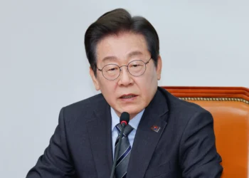 이재명 “개헌 중요하지만…내란 극복이 더 중요”