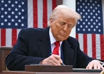 트럼프 자산 60% 채권… 관세 유예 배경 ‘수상한 타이밍’