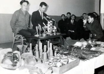 “박정희 모가지 따러 왔시요”…   청와대 습격한 北 무장공비