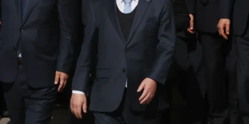 대표직 사퇴 이재명 “새로운 일 시작”… 세 번째 대선 도전 공식화