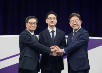 날 세우기·네거티브·비난 없었던 민주당 첫 대선주자 TV토론