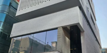 ‘홍보관 포문’ 삼성, ‘상표권 출원’ 현대… 압구정 재건축 수주 사활