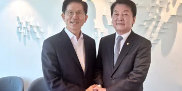 ‘쌍권’ 퇴짜 놓은 김문수, 나경원·안철수 찾아 우군 확보 나서