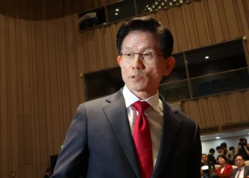 “김문수, 당무우선권 무조권 보장 안 돼”…법원, ‘전대 금지·후보 인정’ 가처분 기각