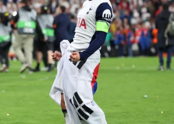 15년 달린 챔피언… 세계 축구 신화로