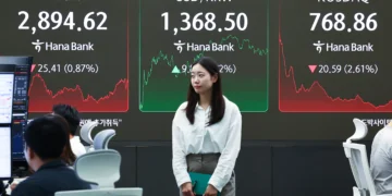 ‘중동 리스크’ 잘 나가던 코스피, 8거래일 만에 하락 전환…외국인 ‘사자’는 지속