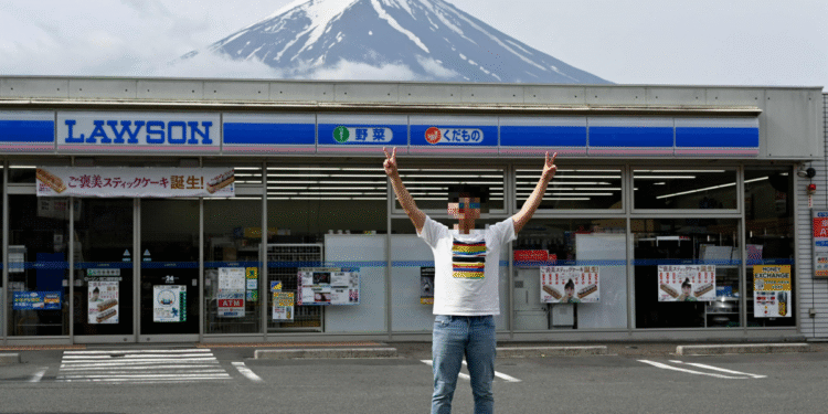 “호텔 대신 주차장 1박 3만원”…日 로손, 관광객 대상 영업