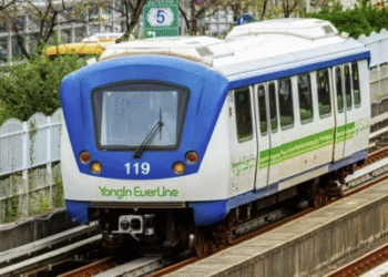 거액의 혈세 잡아먹은 용인경전철… 대법 “당시 시장 등 214억 물어야”