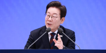 李대통령 “검찰개혁은 자업자득…추석 전까지 얼개 만들 수 있어”