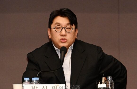 금감원, 방시혁 하이브 의장 소환조사