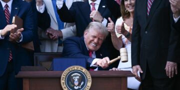 트럼프 맞서는 머스크 “아메리카당 창당… 내년 선거 후보 낼 것”