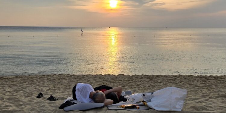 서울 8일 연속 열대야… 내일까지 낮 최고 36도 더 덥다