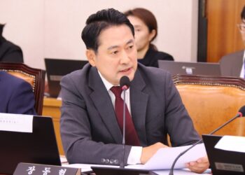 장동혁 “당 대표 출마 고민 중…107명 모두 전사 만들어야”