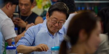 ‘시민과 식사’ 李대통령 “소중히 경청…골목상권 찾아 외식 동참해달라”