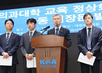 의대생들 복귀 선언… 의정갈등 17개월 만에 ‘출구’