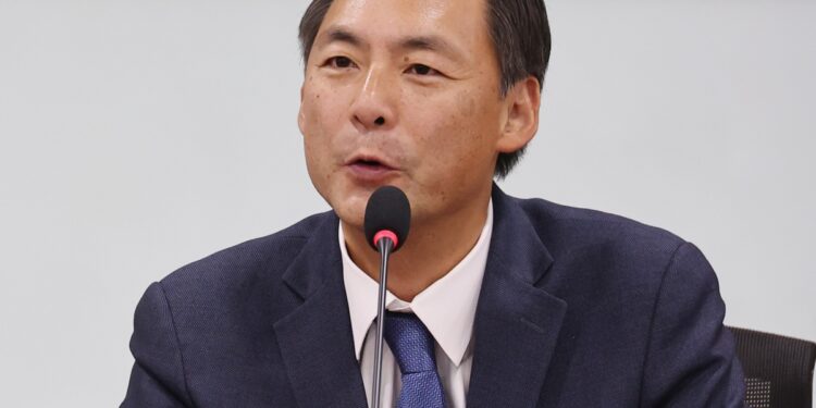 특검 소환 거부한 尹, 오늘 ‘부정선거론자’ 만나기로 했었다