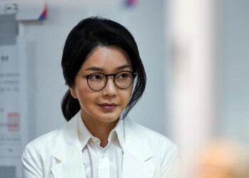 ‘김건희 선물용’ 사넬백 영수증 통일교서 확보