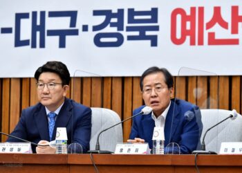 홍준표 “종교집단 사기 경선”… 권성동 “분열적 망상”