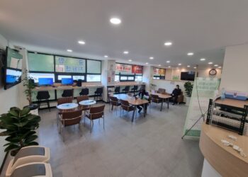 “폭염에 숨 턱턱… 콜 다녀오면 땀 줄줄”…배달기사들의 오아시스 ‘무더위 쉼터’