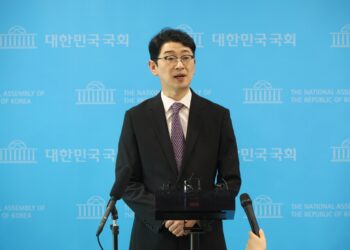 ‘보좌진 갑질 낙마’ 강선우 감싼 정청래…주진우 “국민과 싸우자는 것”