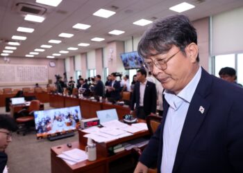 이춘석 법사위원장, 주식 차명 거래 의혹…정청래 “긴급 진상 조사”