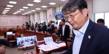 이춘석 법사위원장, 주식 차명 거래 의혹…정청래 “긴급 진상 조사”