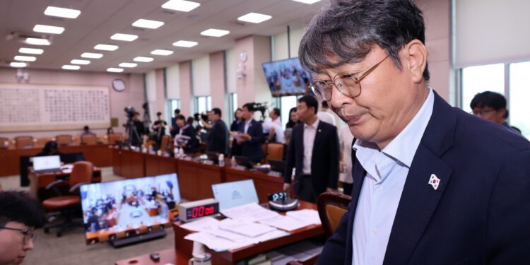 이춘석 법사위원장, 주식 차명 거래 의혹…정청래 “긴급 진상 조사”