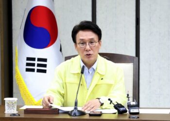 김 총리 “APEC 성공 조건은 안전…테러경보 격상 검토해야”