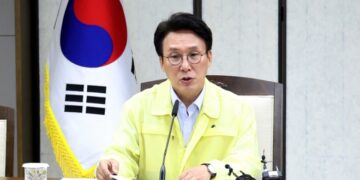김 총리 “APEC 성공 조건은 안전…테러경보 격상 검토해야”
