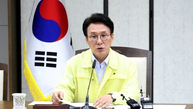 김 총리 “APEC 성공 조건은 안전…테러경보 격상 검토해야”