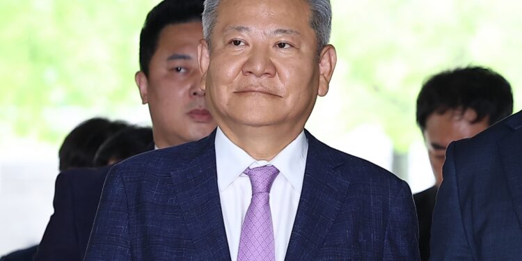 ‘내란 공모’ 이상민 전 장관 구속적부심 기각…“증거 인멸 염려”