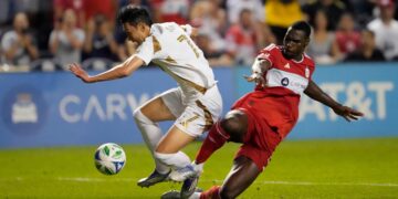 손 폭풍 질주에 ‘손들었다’ | 서울신문