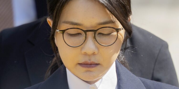 [속보] 김건희특검, ‘대통령 관저 이전’ 관련 21그램 압수수색