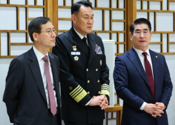 [단독]내란특검 “김용현 브레이크 안밟혀…엑셀 못밟게 막는중” 진술 확보