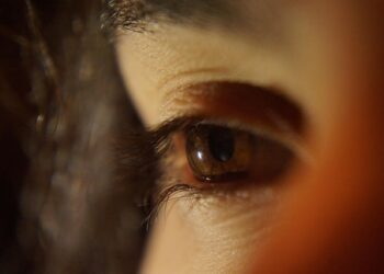 “라식 없이 1분 만에 시력 교정”…전류로 각막 성형 성공