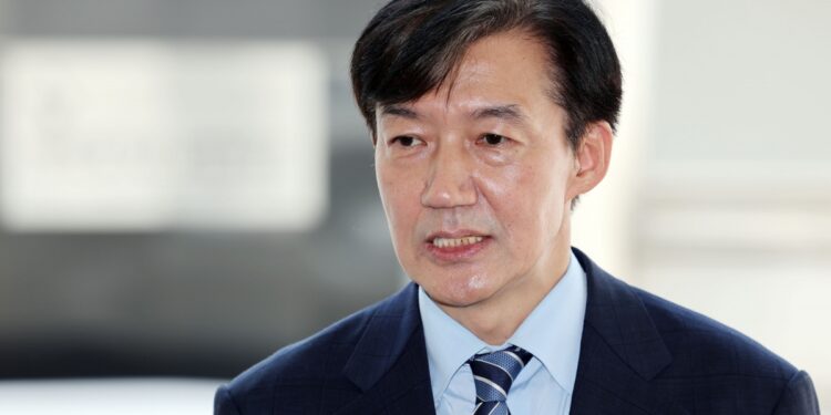 [속보] 조국, 여권 내 자숙 요구에 “고언으로 생각…제 길을 갈 것”