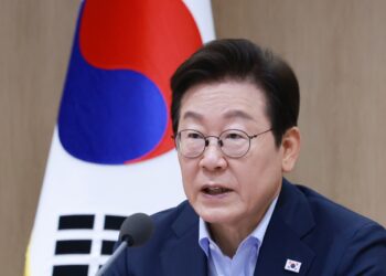 ‘李대통령 초청’ 與의원들과 오찬…“죽을 힘 다해 국정 임해”