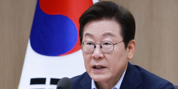 ‘李대통령 초청’ 與의원들과 오찬…“죽을 힘 다해 국정 임해”